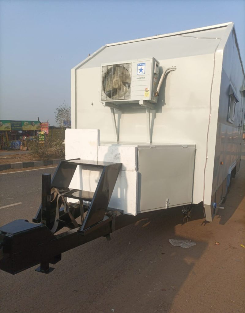 caravan-with-vacuum-toilets